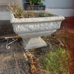 Flower pots