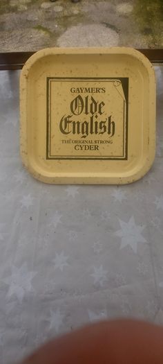 Gaymer's olde cyder English drinks metal tray,,used condition see pictures for condition nice condition, sold as is,,price includes post to anywhere in Ireland thank you.