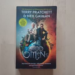 Good Omens by Terry Pratchett and Neil Gaiman (Fantasy Paperback 2019)