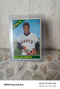 Willie Mays sports cards