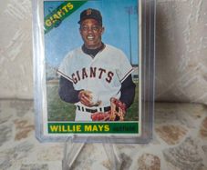 Willie Mays sports cards