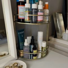 Mirrored stand for skincare etc