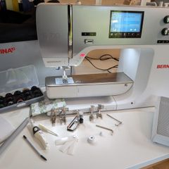 BERNINA 710 Sewing Machine
