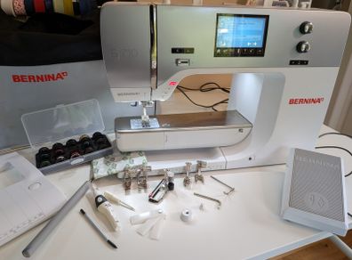 BERNINA 710 Sewing Machine