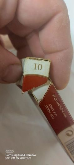 Old 10s Carrolls number 1 ,ciragrette packet,pj carrolls ,,hard to come by 10s,not made any more,,used condition, see pictures ,take as is,buyer collects or pays postage thank you collectors item