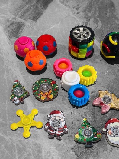 Pre Owned Fidget Toy Bundle x18