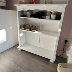 Bookcase/Shelf