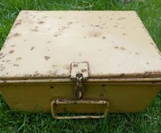 Vintage Militaria  Metal  Case