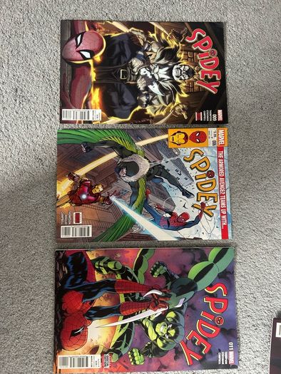Spidey, Spider-man, Spiderman/Deadpool, Spider Woman & Spider-man 2099 bundle