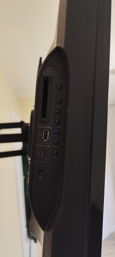 Toshiba 32" LCD TV