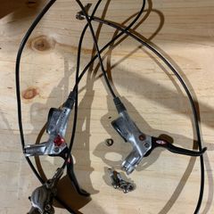 Avid carbon bike hydraulic brakes