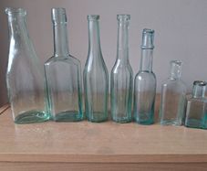 Lot of 7 vintage bottles