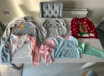 Girls hoodie and jumper bundle, Age 9-11 (Free girls clothes for first buyer to offer asking price on this bundle)
