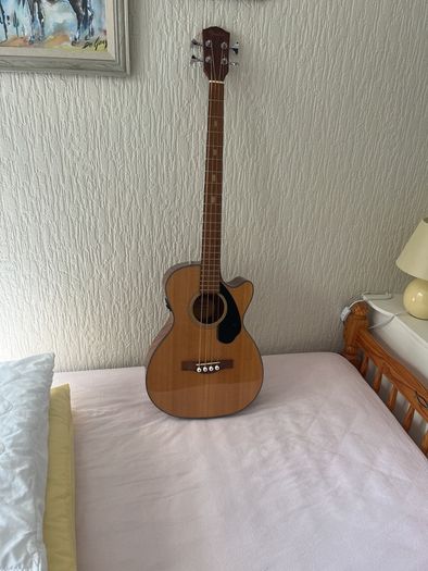 New acoustic fender bass guitar with case and lead