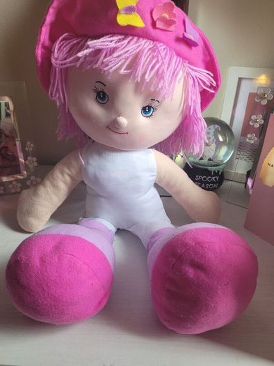 plush ragdoll