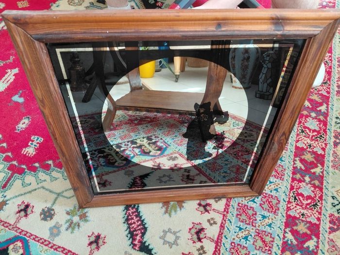 Vintage silhouette mirror lady image in black in wooden frame