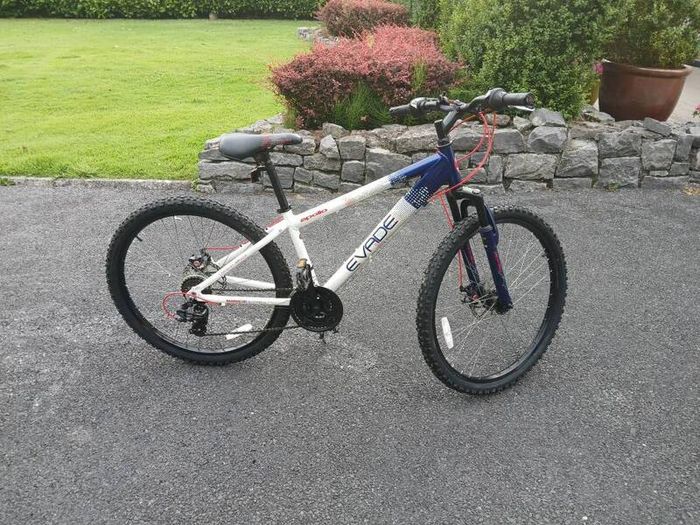 Apollo Evade Mountain Bike -  14" frame