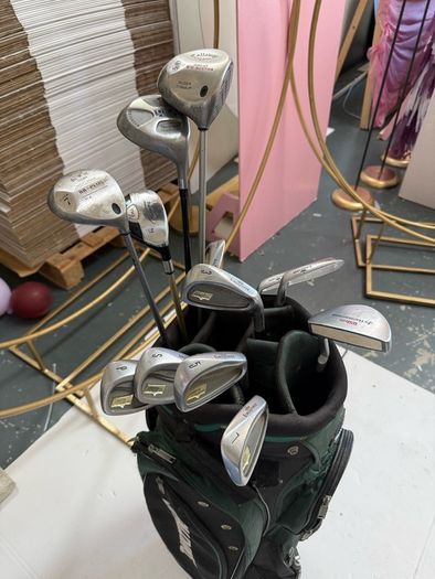 set golf clubs