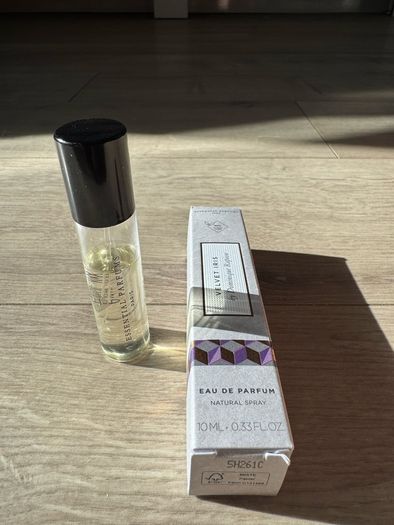 Essential Perfums Velvet Iris