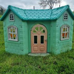 playhouse