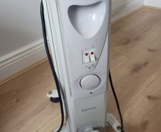 Oil heating electric