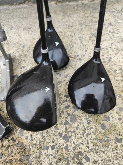 golf clubs trolley and bag