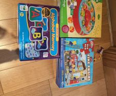 Puzzles/Toys