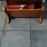 Magazine rack coffee table Image 4