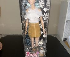 Vintage fashionista Barbie