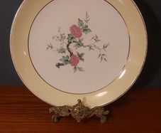 Vintage Arklow Pottery Cake Display Plate in the Caroline Pattern, Made Exclusively for the China Showrooms Dublin