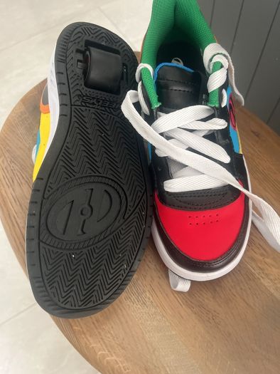 brand new Heeleys
