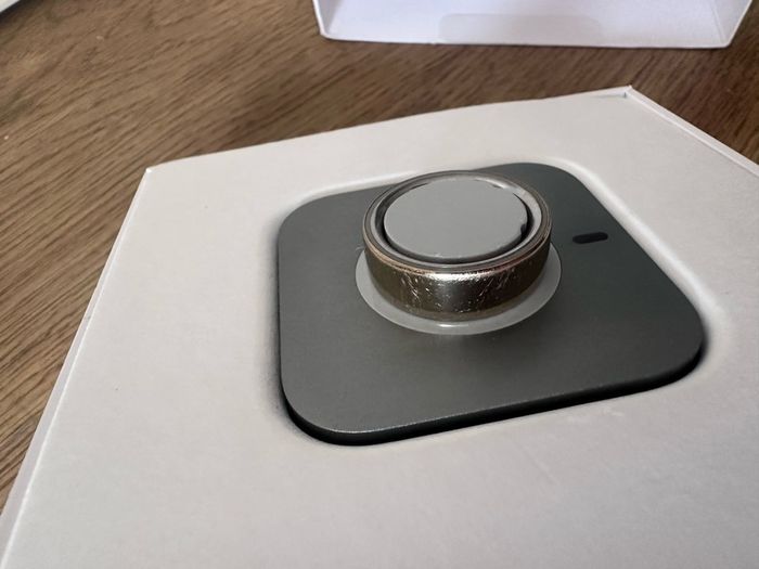 Oura ring Gold size 9