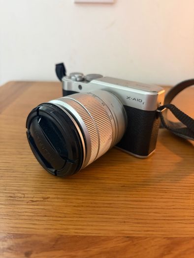 Fujifilm X-a10