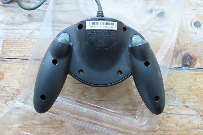 Retro vintage PC Microsoft Microsoft SideWinder game pad controller