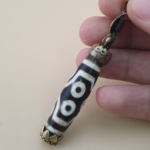 Vintage 6 Eyes Hiamalyan Tibetan Agate Bead Brass Pendant