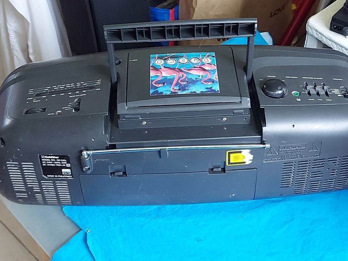 Goldstar CD Radio Dual Cassette Player Model No CD-540L, in excellent cosmetic condition