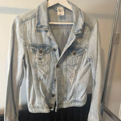 Denim jacket (H&M)  Size 36 | Used
