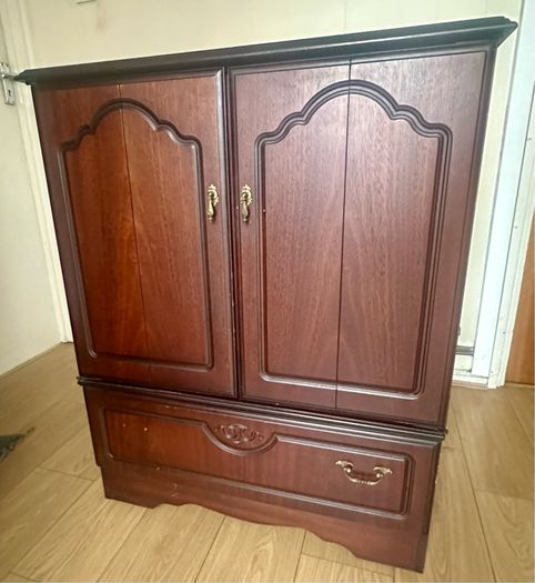 Furniture - TV Stand