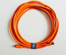 Canon 5D Mark 4 tethering cable by Tether Pro