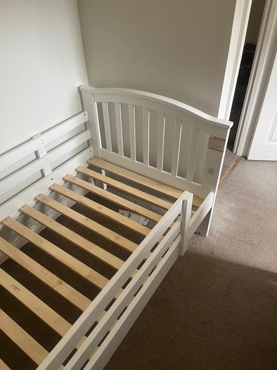 Solid wood White Single Bed FRAME (mattress size 90x190cm)