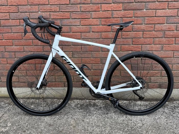 Giant Contend AR Road Bike