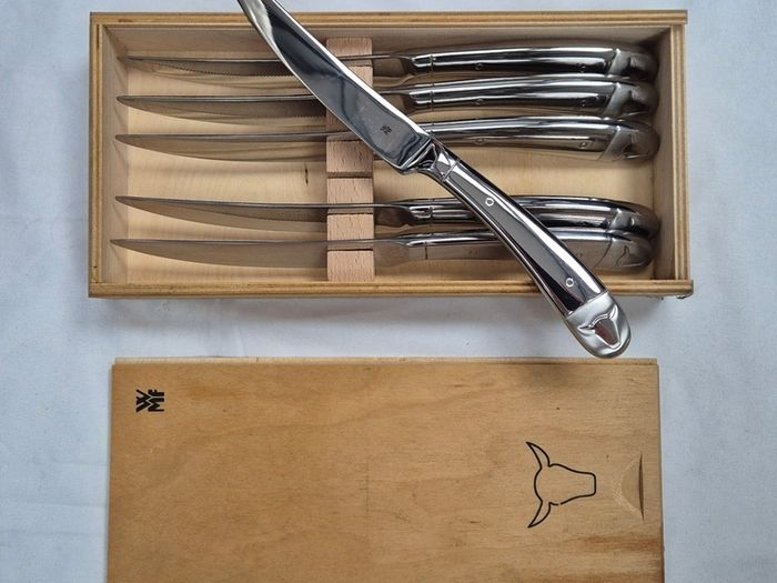 Steak knife set
