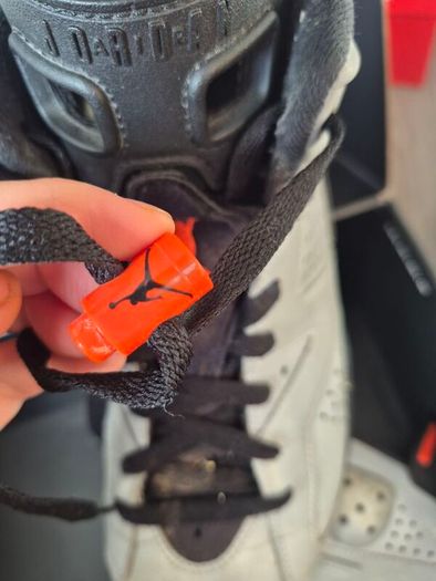 jordan 6 reflect retro uk7.5