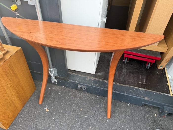 hallway table