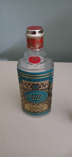 Vintage 4711 Easel Stand And 2 Bottles Of 4711