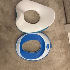 Toddler toilet seats