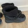 bundle of shoes Image 6