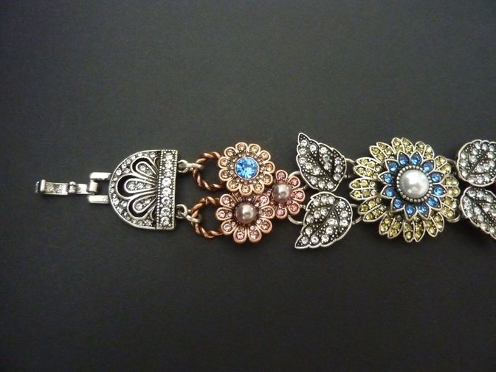 Art Deco Vintage Style Flower Leaf Statement Bracelet