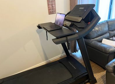 ProForm Trainer 8.5 treadmill + treadmill laptop tray