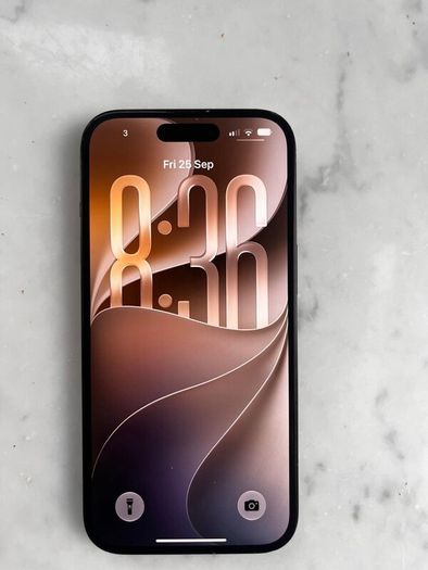 iPhone 15 256GB